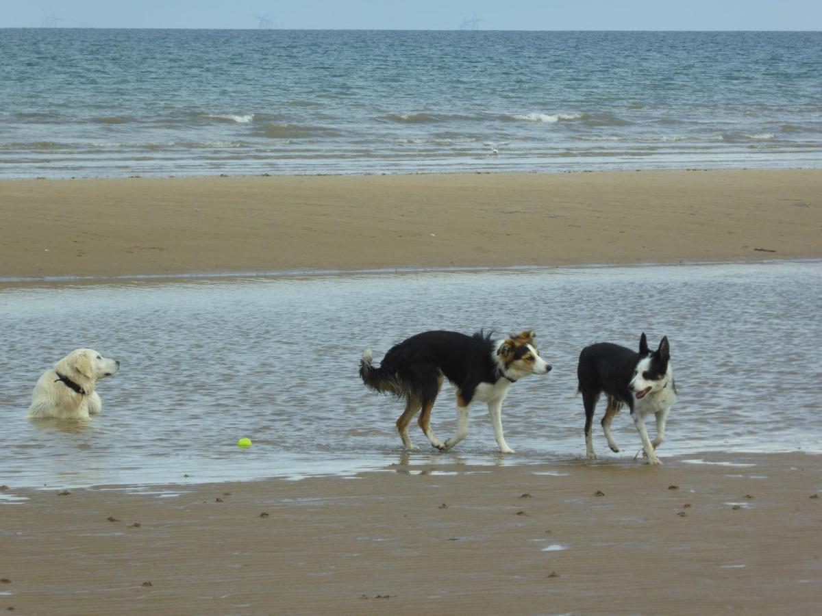 Bridlington'S Bolt Hole Chalet Bagian luar foto